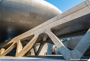 Dongdaemun Design Plaza (DDP)