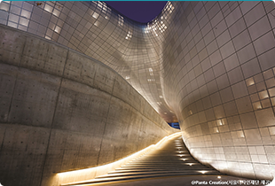 Dongdaemun Design Plaza (DDP)